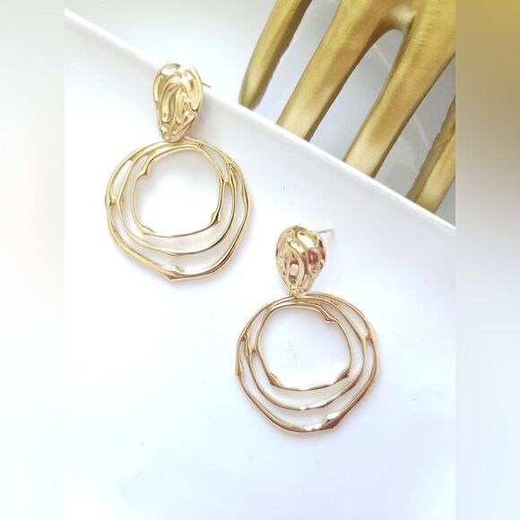 New! Zara Stainless Steel Hollow Earrings - Picture 2 of 11